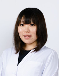 山根 彩